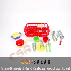 Gyerek edényszárító, edényekkel